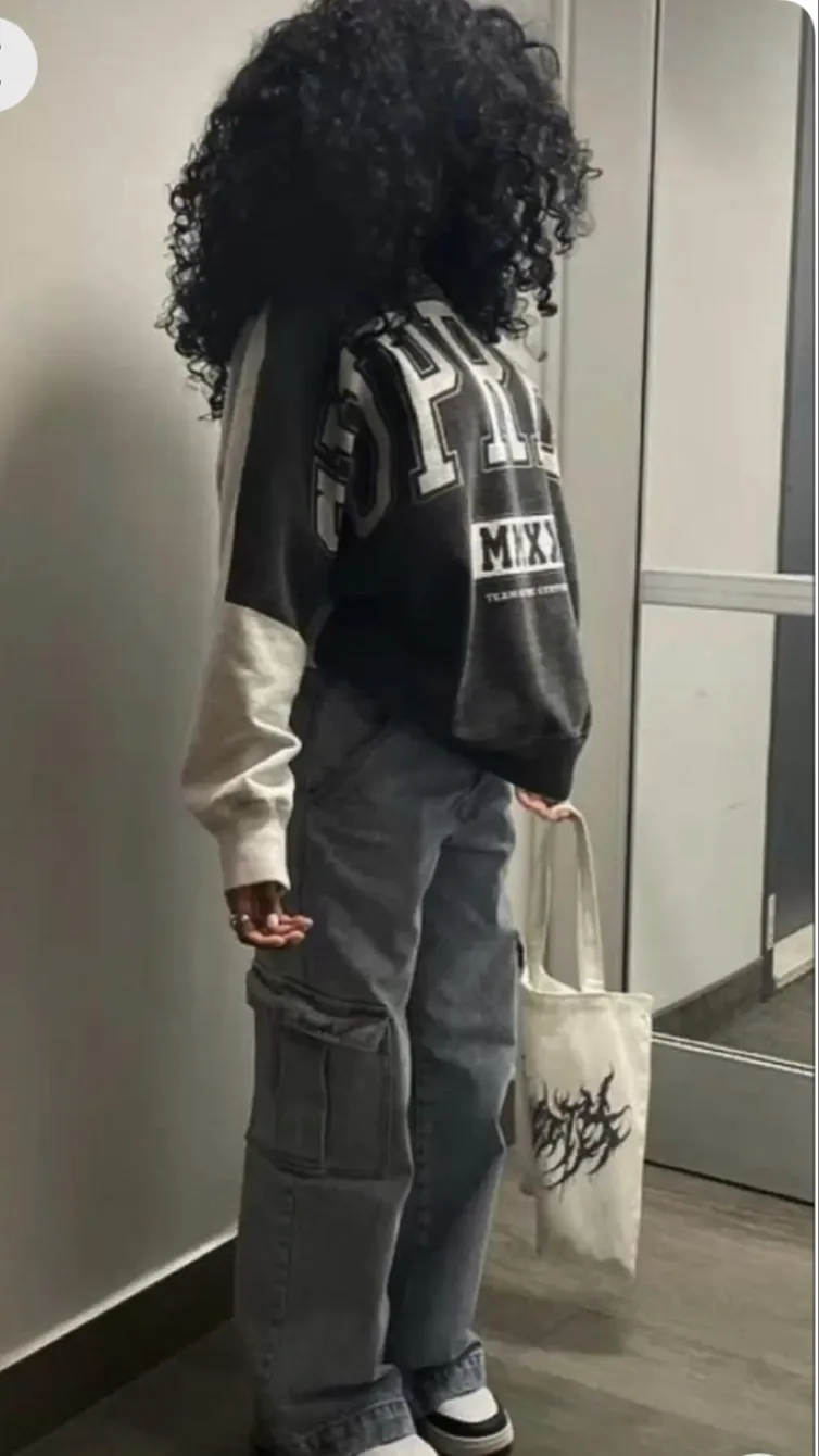 ai character: ☆✭𝓝𝓪𝓵𝓪✭☆ background