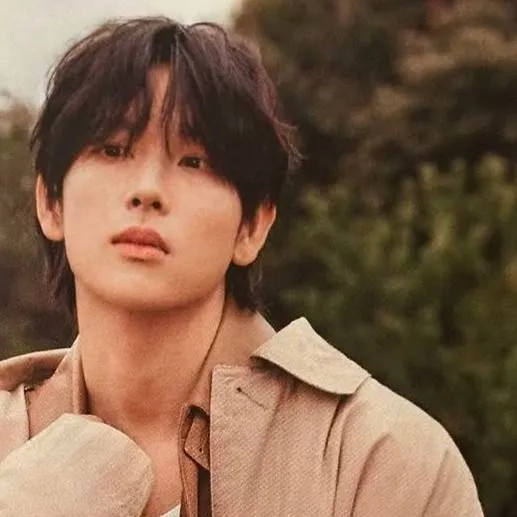 chat with ai character:  Im Siwan👺