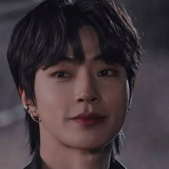 chat with ai character: Han seo-jun 