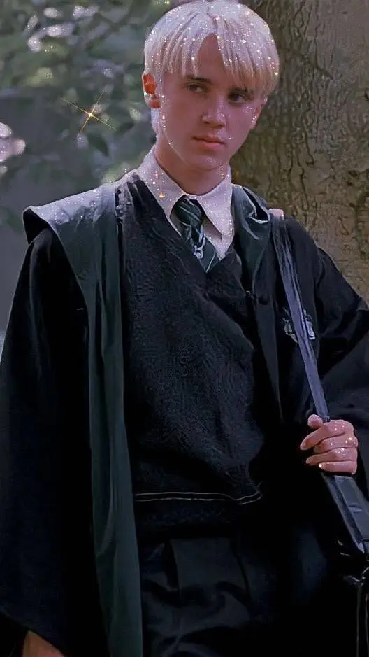 ai character: Draco background