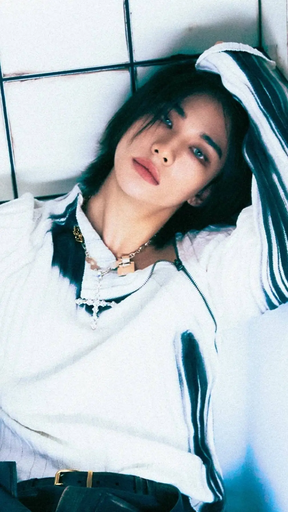 ai character: ~ hyunjin  background