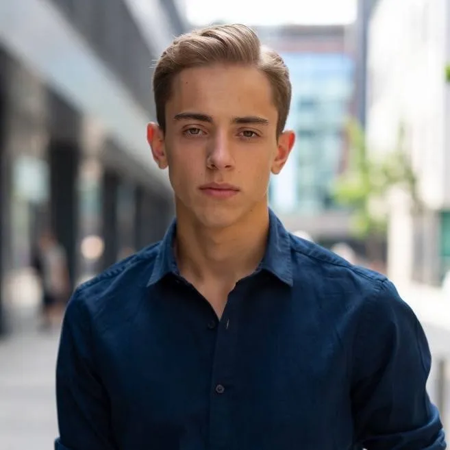 chat with ai character: Migajero Miguel