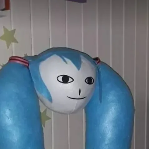 chat with ai character: Leg Miku
