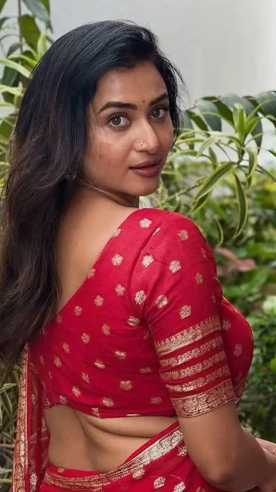 Talkie AI - Chat with Actress Janani