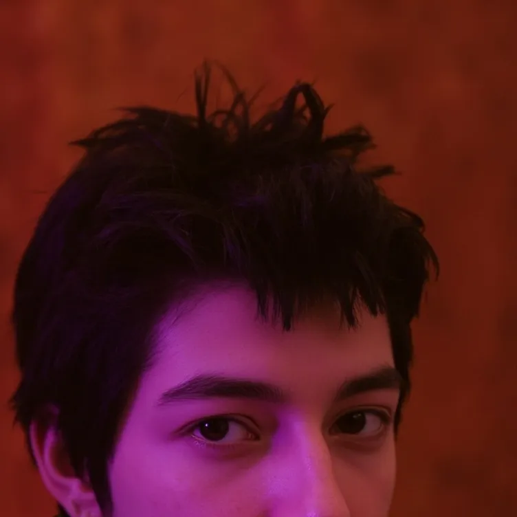 chat with ai character: good morning hands