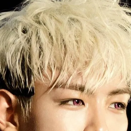 chat with ai character: T.O.P 
