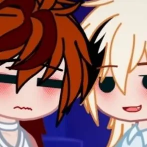 chat with ai character: mis papis🥺✌💜
