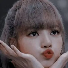 chat with ai character: Lisa (BlackPink)