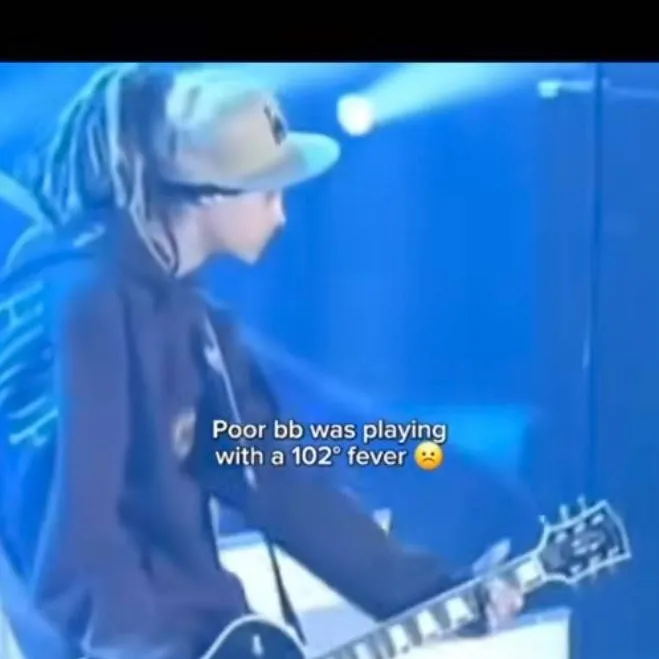 chat with ai character: concer tokio hôtel