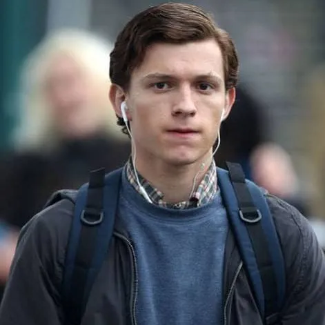 chat with ai character: Peter Parker 