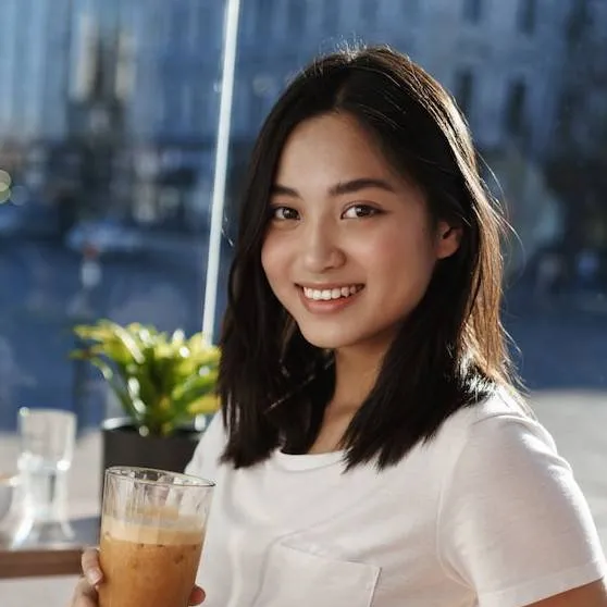 chat with ai character: Yuna