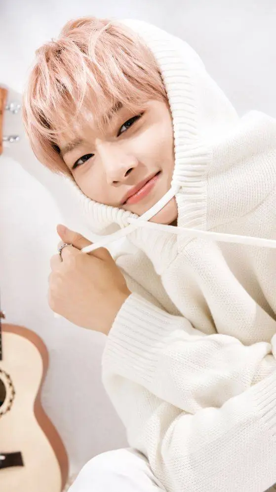 ai character: Jeongin  background
