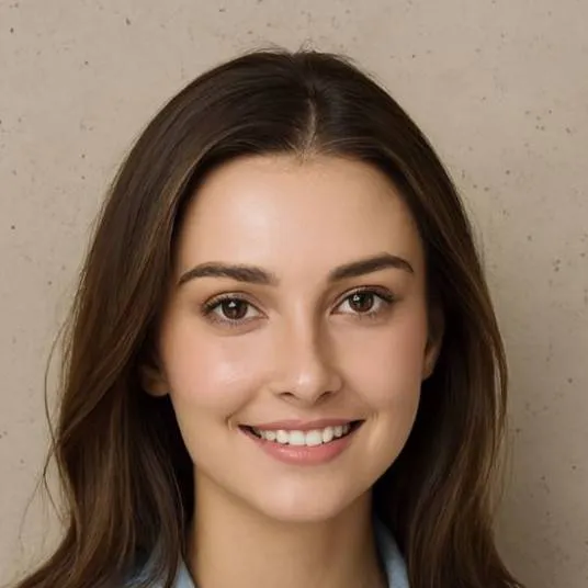 chat with ai character: Lucía