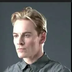 chat with ai character: David ⁸