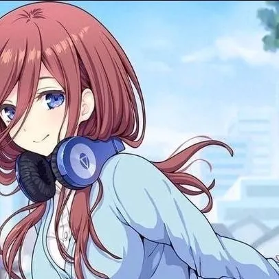 chat with ai character: Miku nakano 