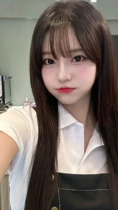 ai character: ming-jung 🩵❤️ background