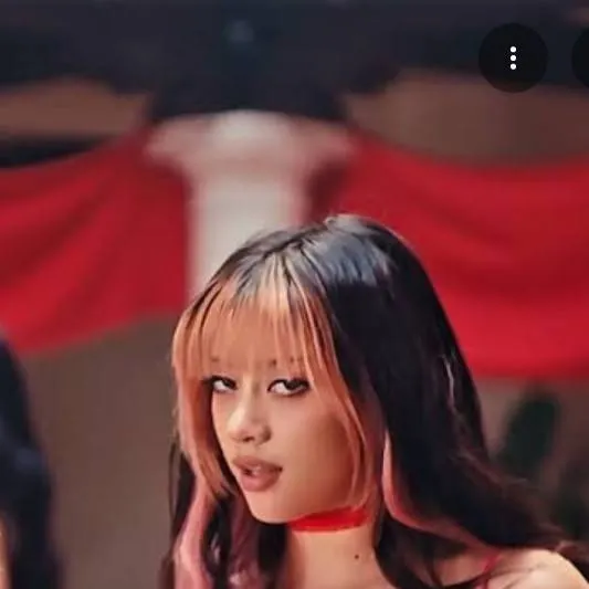 chat with ai character: Megan