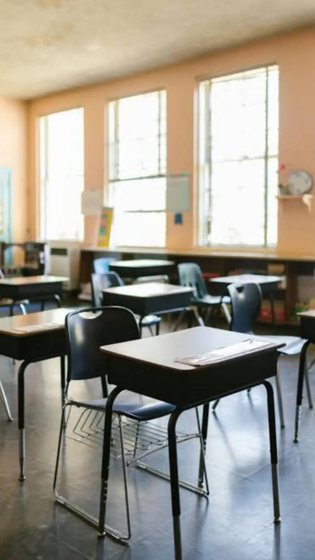 ai character: 1A background