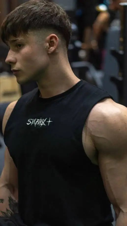 ai character: mazza background