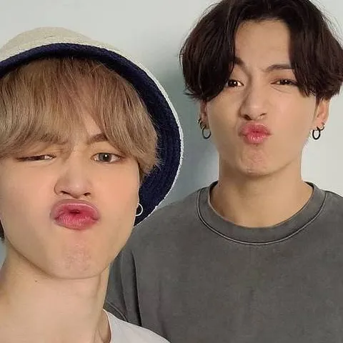 chat with ai character: Jimin x JungKook
