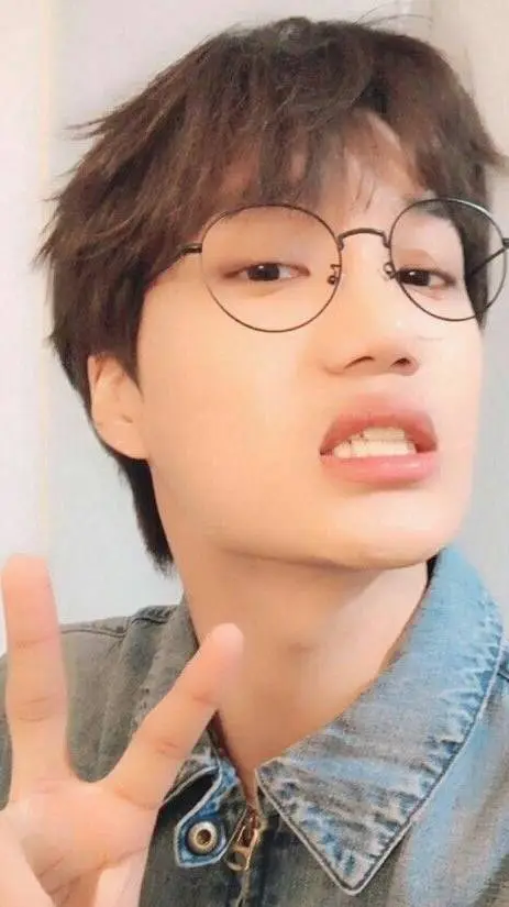 ai character: kai (exo) background