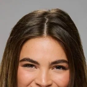 chat with ai character: lauren