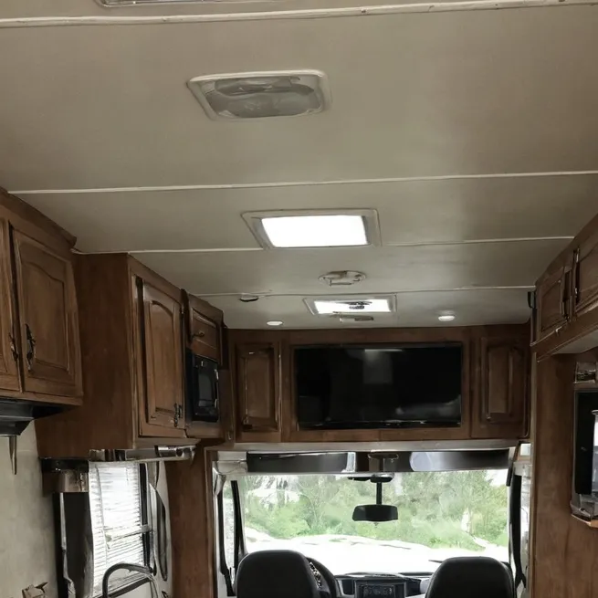 chat with ai character: 🇪🇦Espano Trip'o