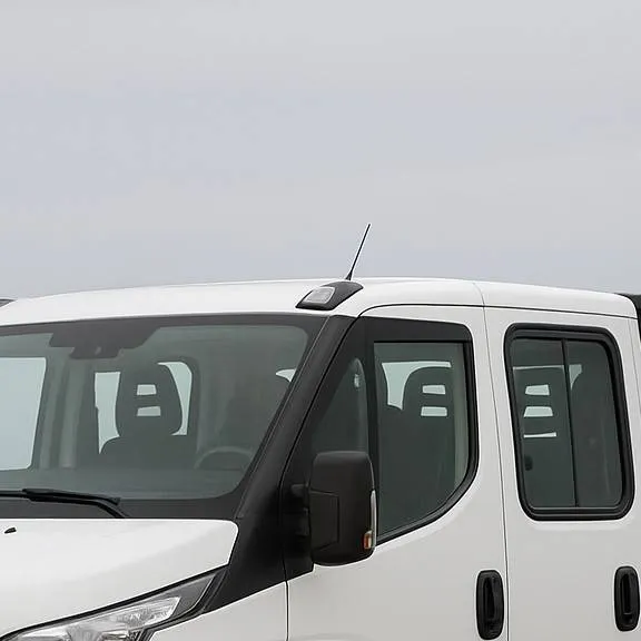 chat with ai character: nicoass