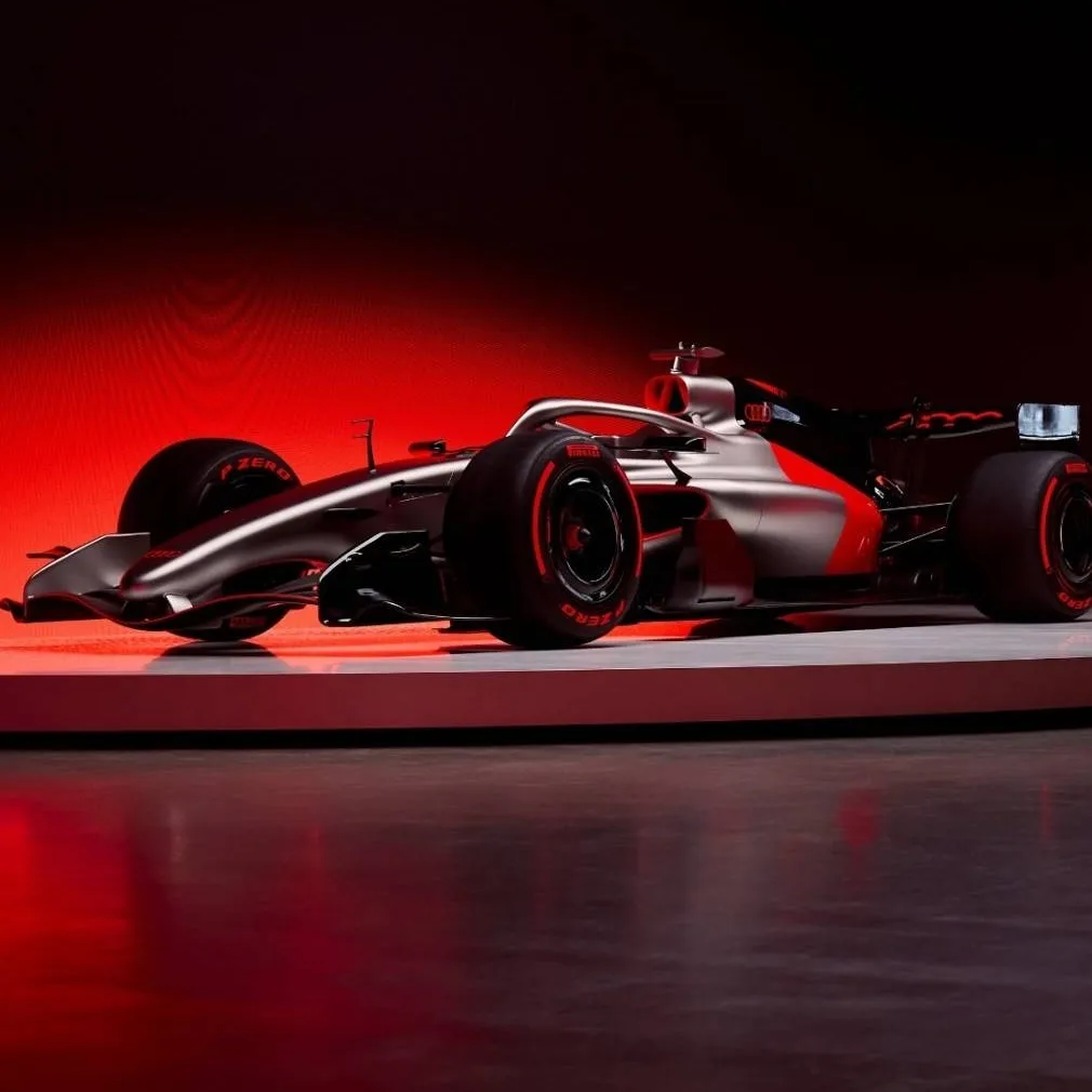 chat with ai character: F1 x Blue Lock