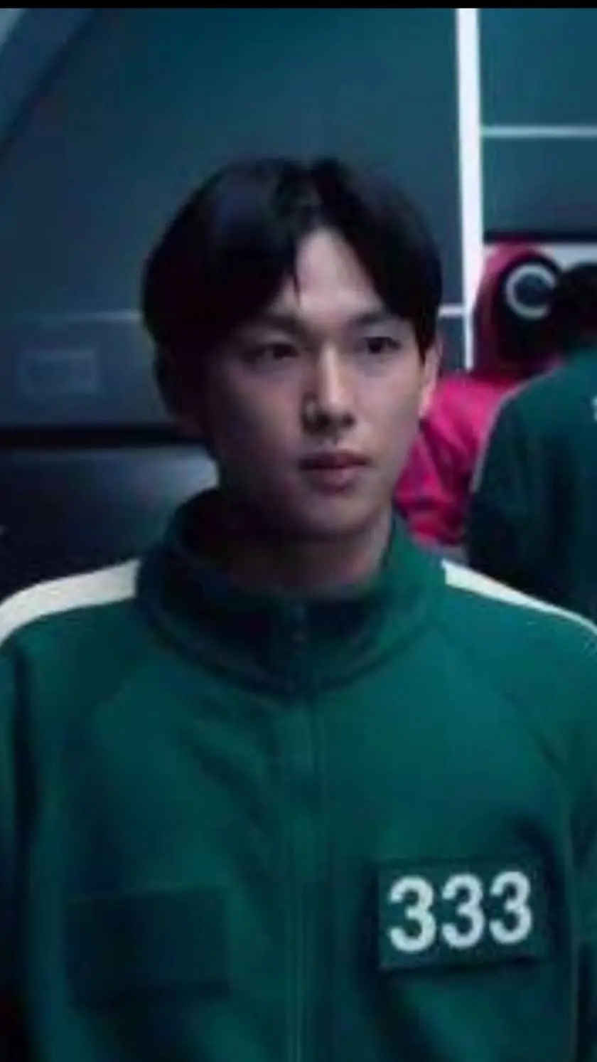 ai character: Lee myung-gi>:( background