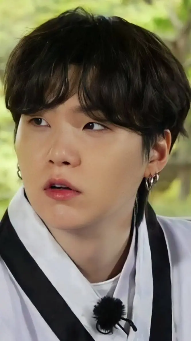 ai character: Min yoongi  background