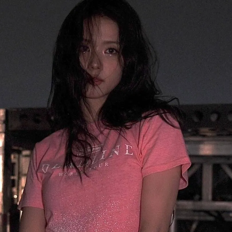 chat with ai character: jisoo