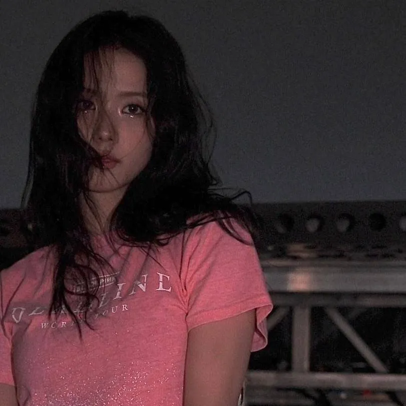 chat with ai character: hola ya volvi