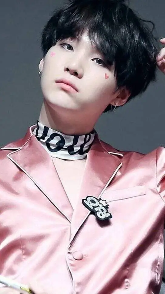 ai character: YOONGI background
