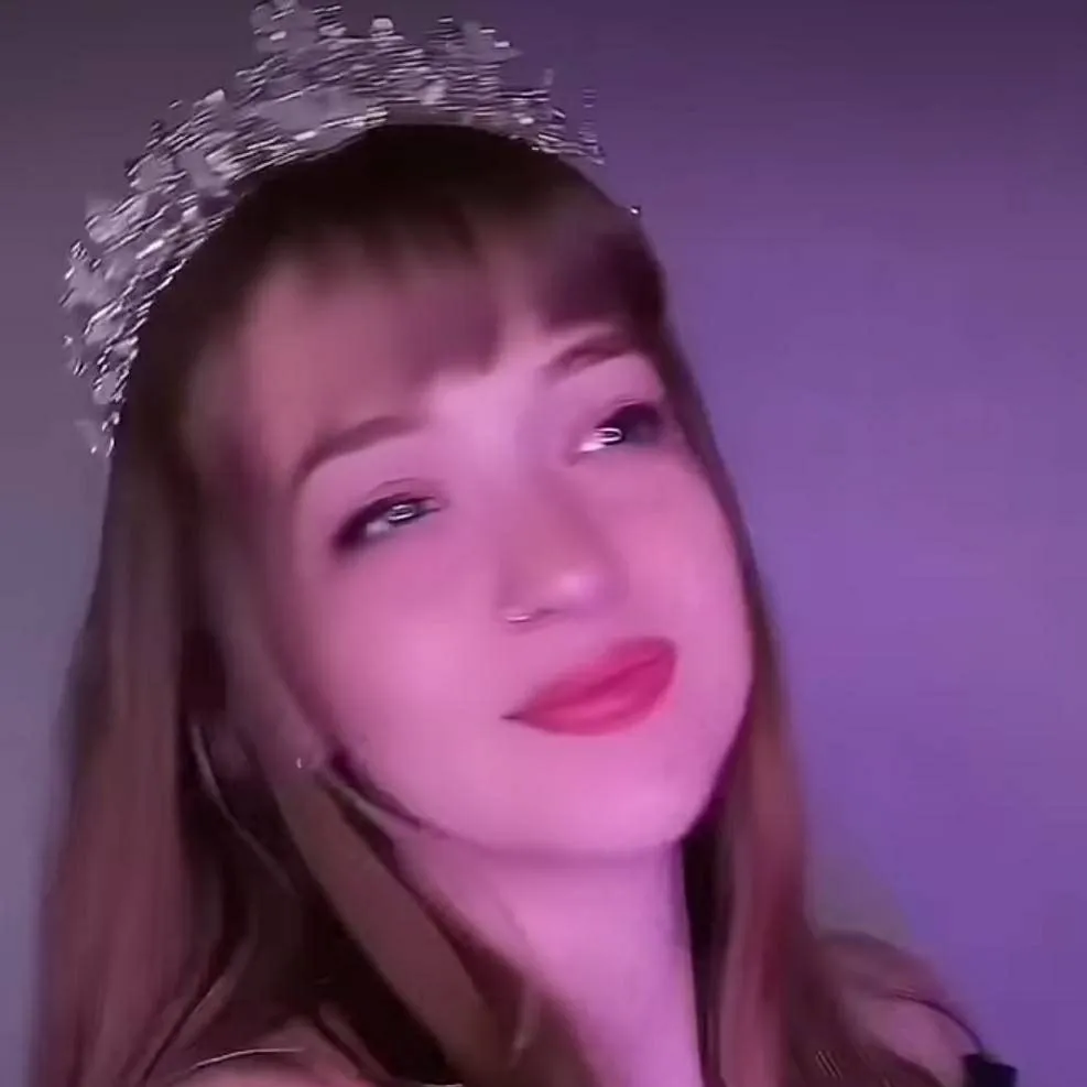 chat with ai character: evil princess 