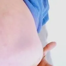 chat with ai character: linda