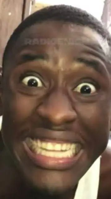 ai character: sigan viendo background