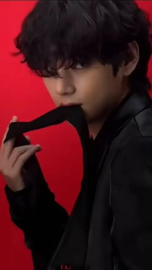 ai character: Teahyung🫦 background