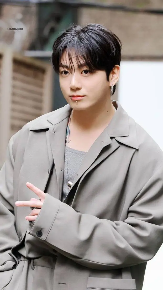 ai character: Daddy Jungkook  background