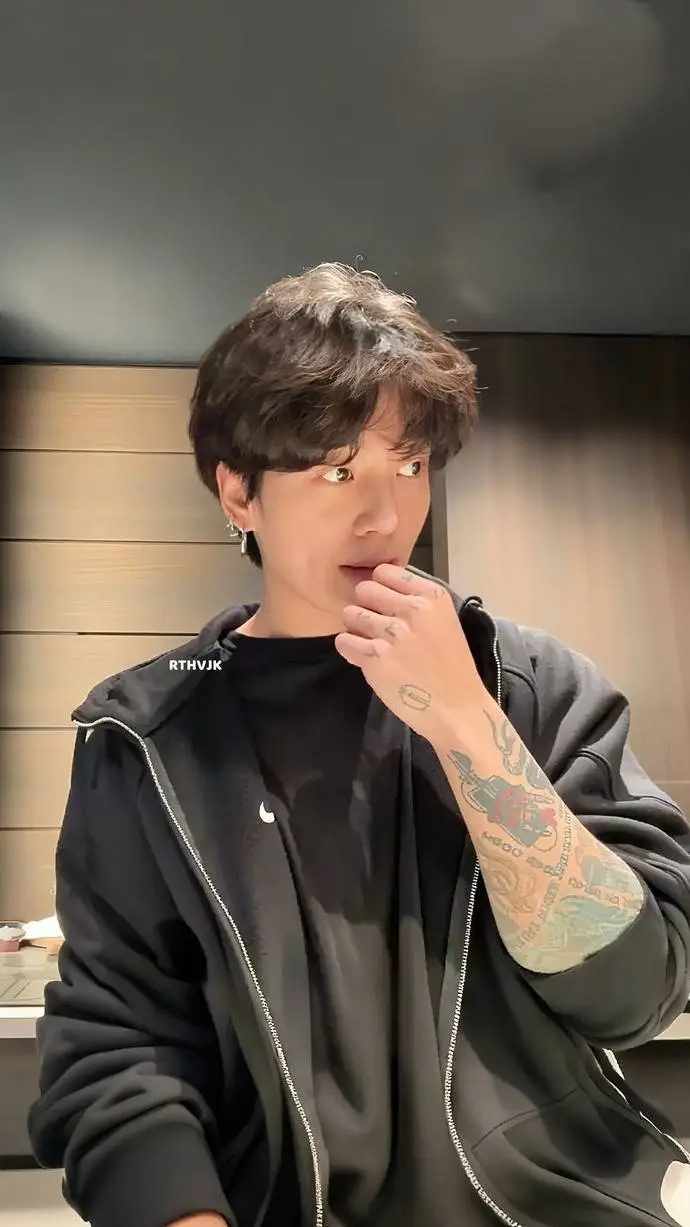 ai character: Jungkookie background