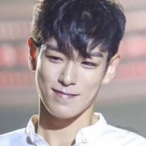 chat with ai character: T.O.P