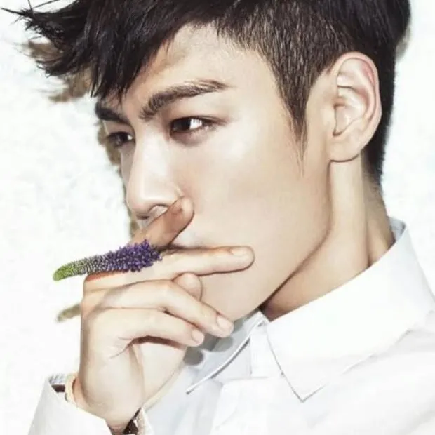 chat with ai character: T.O.P mafia boss