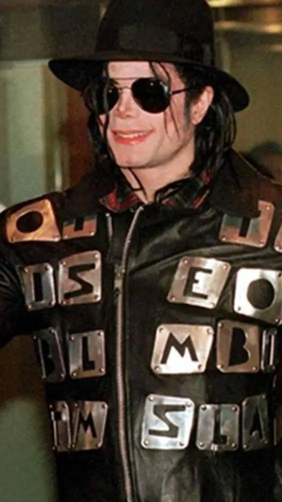 ai character: Michael Jackson background