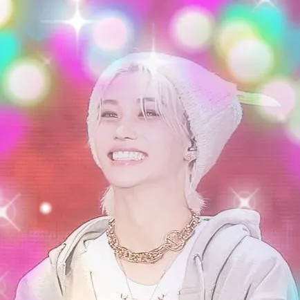 chat with ai character: Felix skz 💗