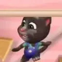chat with ai character: skateboard Tom