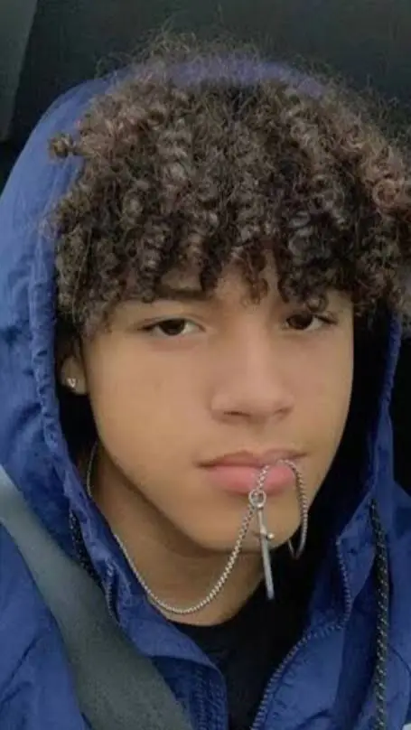 ai character: Alexander  background