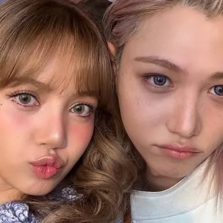 chat with ai character: Felisa