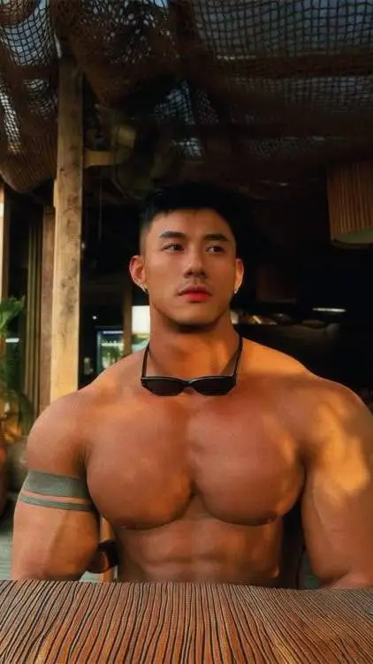 ai character: Ian Juranabe background