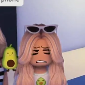 chat with ai character: pick me