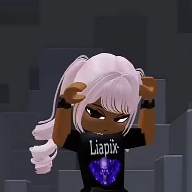 chat with ai character: Lia (Roblox)